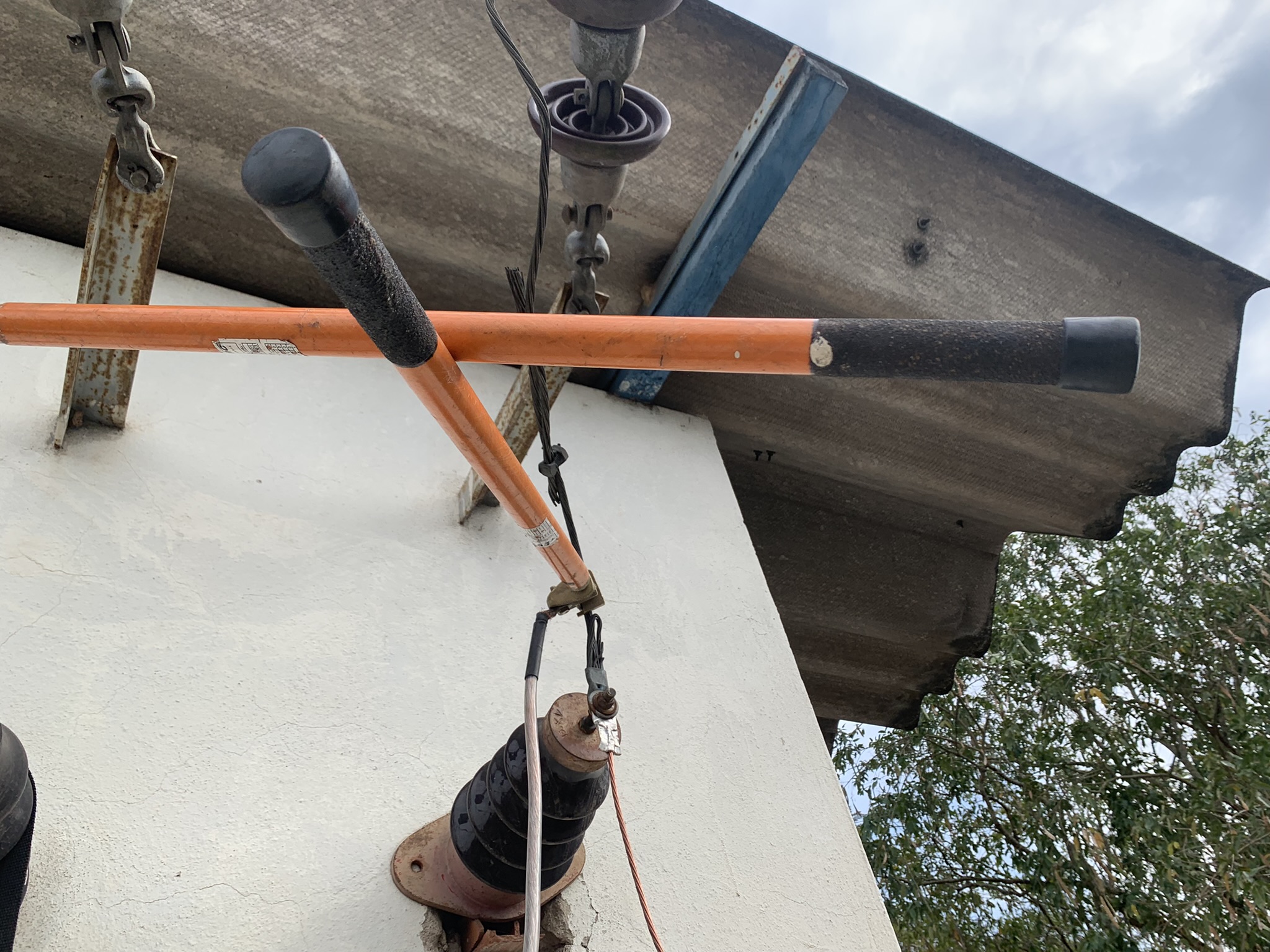 Aterramento temporário instalado pela MAQ Potência